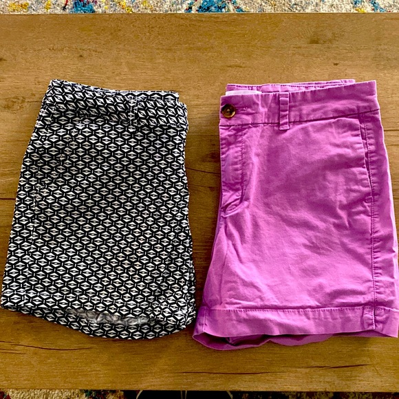 Old Navy Pants - Women’s Shorts Size 8 2 Pair